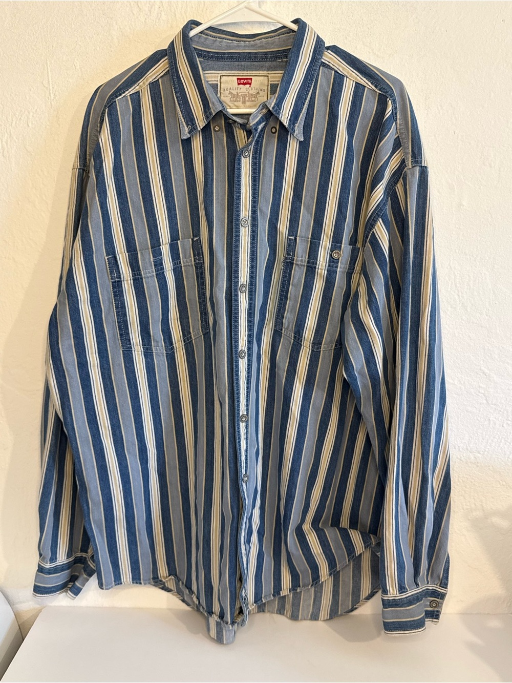 Vintage Levis Mens Extra Large White Tab Denim Button Shirt Blue Stiped Cotton